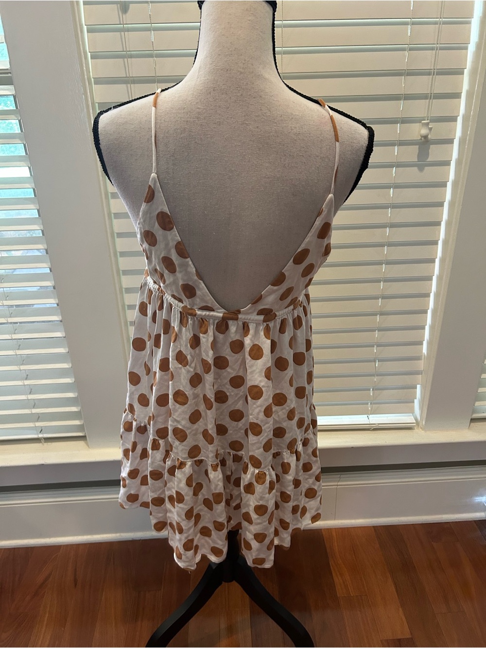 Cupshe White Spaghetti Straps Mini Dress with Gold/Brown Polka Dots size M - Picture 6 of 9